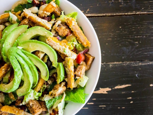 Quels sont les aliments à privilégier et à éviter pour perdre du poids ?