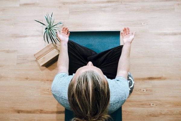 Comment se déroule une séance de sophrologie ?