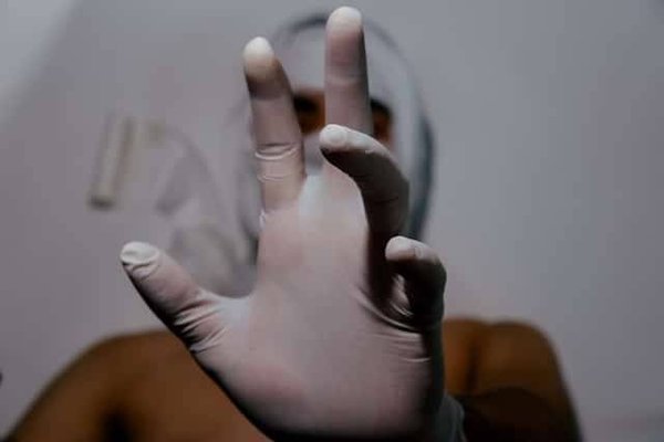 Les Avantages du Gant Jetable en Vinyle pour les Professionnels de Santé et de l'Alimentation